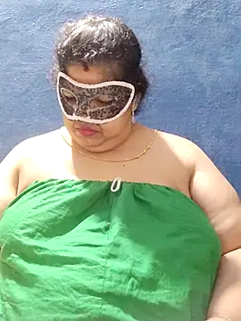 tamilthanushri webcam