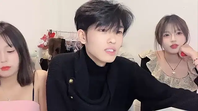 美女zhouzhou_YC在线直播