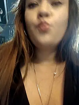 Webcam Model (miss_berlyn) is live