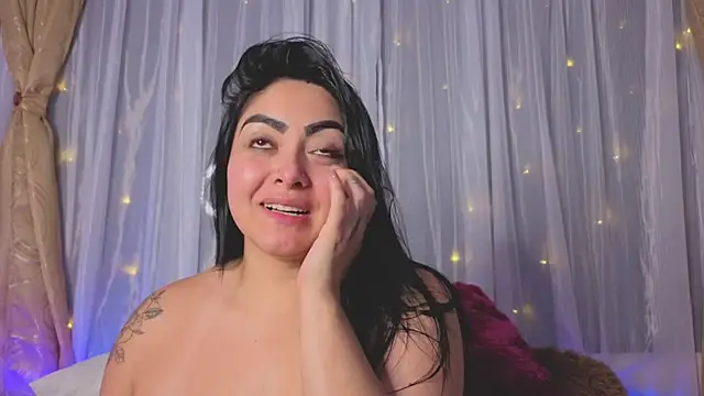 Victoria_Jonhss webcam