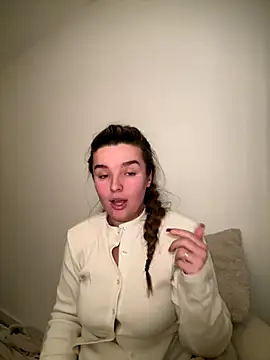 Webcam Model (maisiesmithx) is live