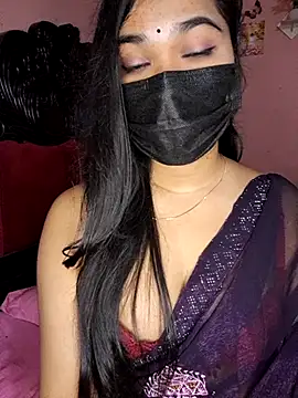 Webcam Model (ariya-03) is live