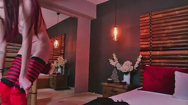 lolavixxxen - LolaVixxxen's free webcam