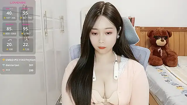 美女Xiaotantan-99在线直播