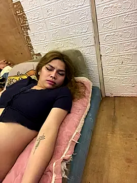 MissFlammaraa webcam