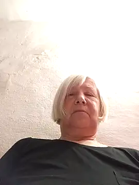 KlaudiaDarling webcam