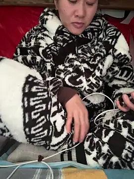 美女daaqnn在线直播