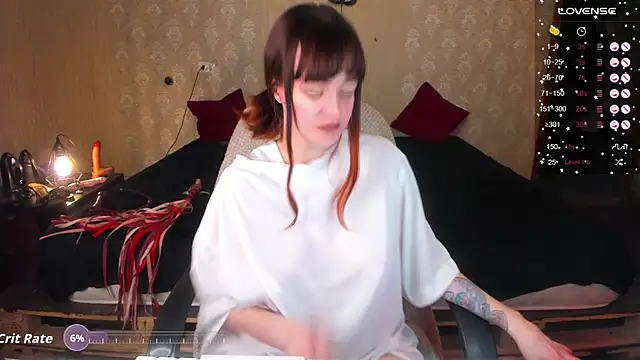 mary_yolo (F young) - be topless, please ;)