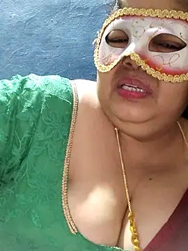 tamilthanushri webcam