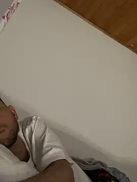 Michaell_Spinelly webcam