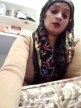 Webcam Model (Mohni_love)  is live.Free join now!