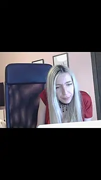 BarbieBlondieGirl webcam