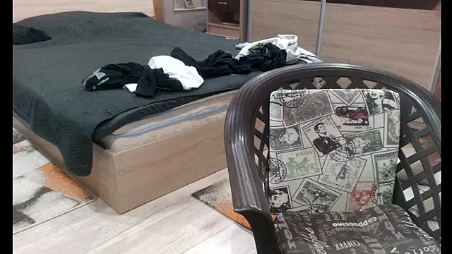 alieninhumanbody1 webcam