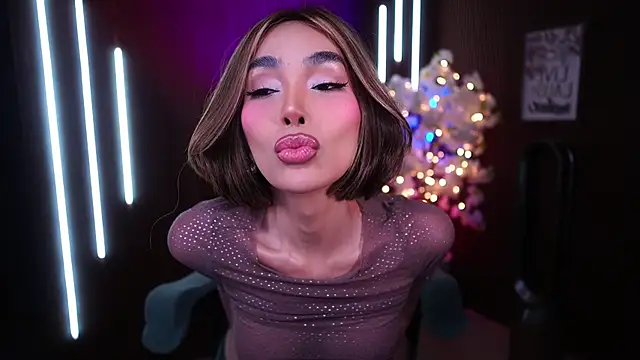 xxforyoureyesonlyxx webcam