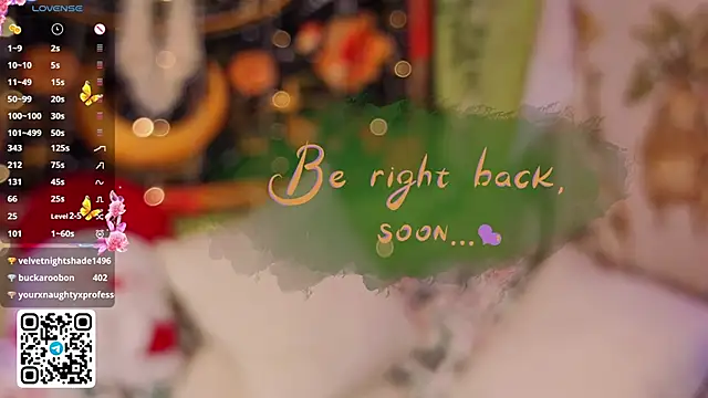 lyra_thenymph (F young) - Flash my boobies while feeling your vibe