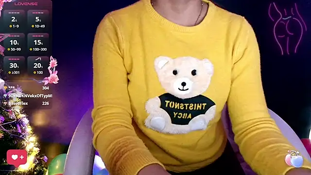 desizoya (F young) - love me like u do