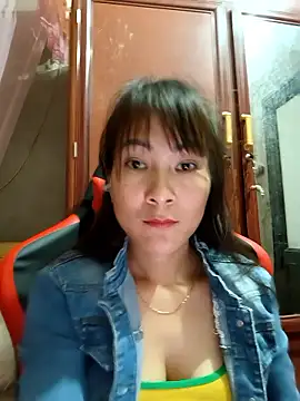 Webcam Model (Yumyum_kiw)  is live.Free join now!