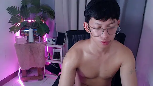 pinkcock_froi2305