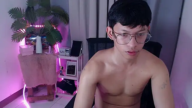 pinkcock_froi2305 - Pinkcock_froi2305's free webcam - UK Sex Cams