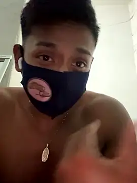 LuisSafari@xh's live cam