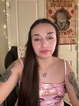 CharmingMaddie webcam