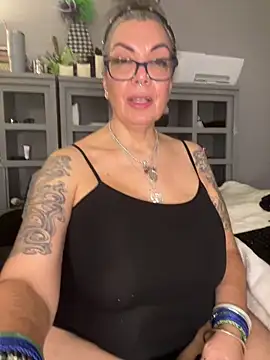 dieseldame1313 webcam