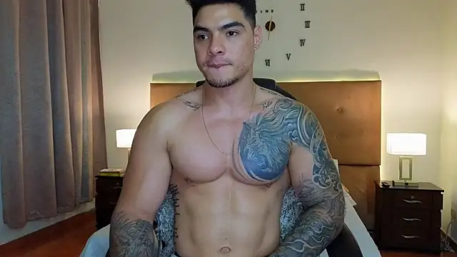 steven_velez (M young) - What a good start of the year WOW