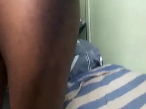 calme_odl1 (M mature) - come have a new year fuck baby