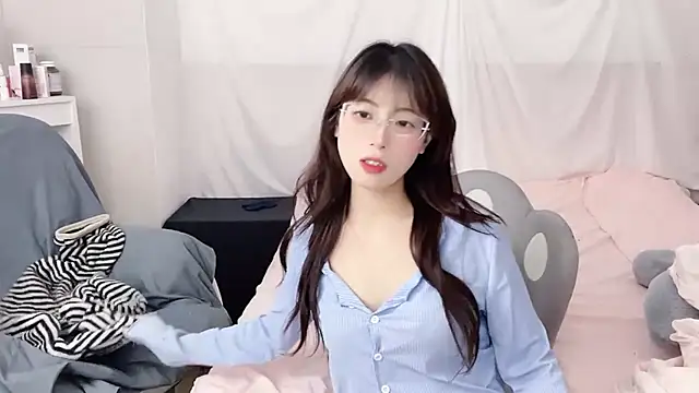 美女yuanbao_a在线直播