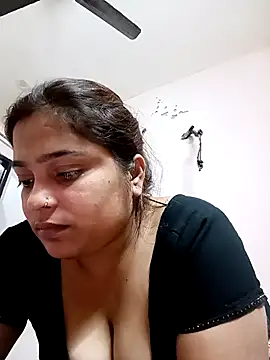 Webcam Model (Trisha_71) is live