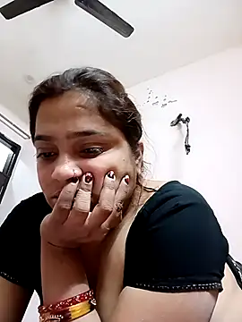 Trisha_71 webcam