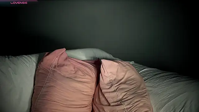 Jonathan___123 webcam