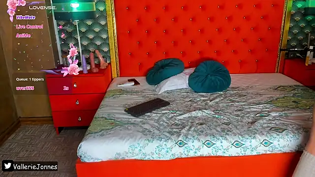 VallerieJones webcam