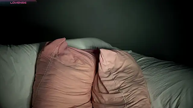 Jonathan___123 webcam