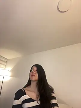 Webcam Model (saori_10) is live