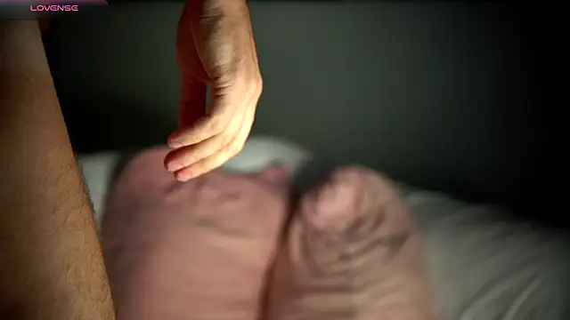 Jonathan___123 webcam