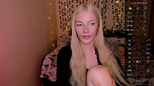 AnyaTaylor_ webcam