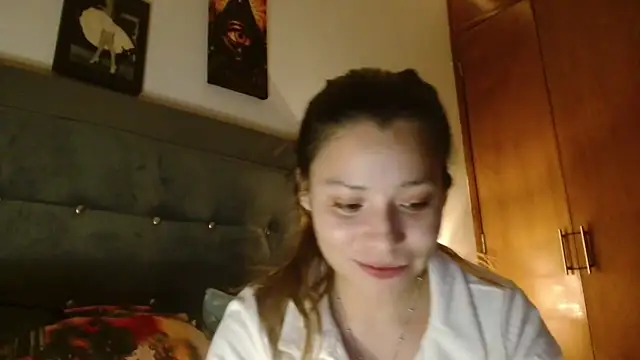 3littleschoolteens - 3littleschoolteens's free webcam - UK Sex Cams