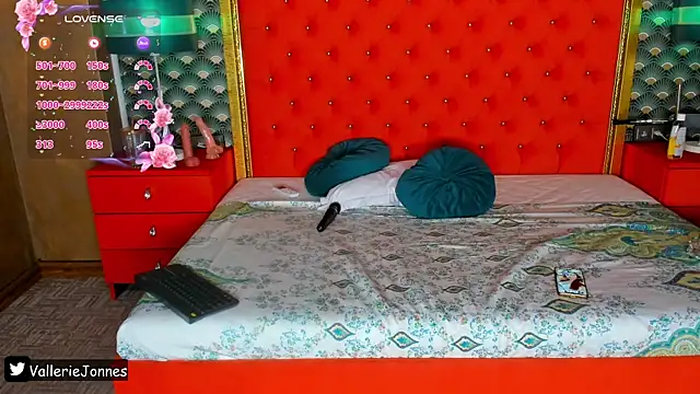 VallerieJones webcam
