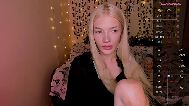 AnyaTaylor_ webcam