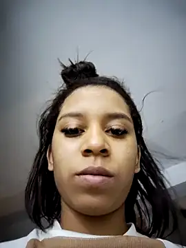 lucy_sluppy_hard webcam