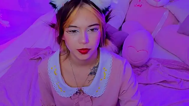 hotary_yuko (F teen) - tease with a skirt