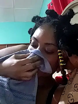 HONEYSWEETS_LIVE webcam