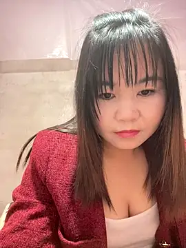 Webcam Model (One-two22) is live