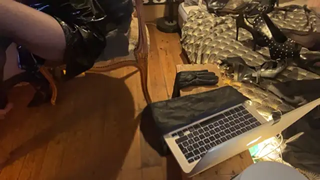 alexheels_boots webcam