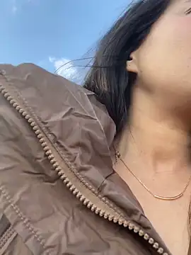 xiangxiang-love webcam