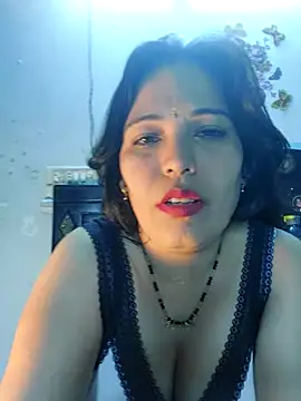Poojabhabi101 webcam