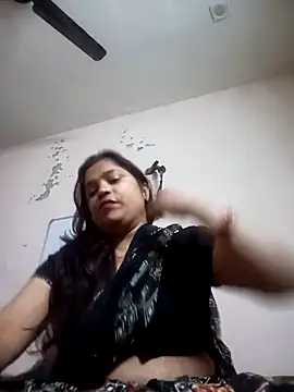 Webcam Model (Trisha_71)  is live.Free join now!