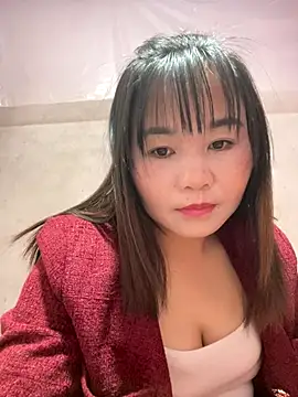 Webcam Model (One-two22)  is live.Free join now!