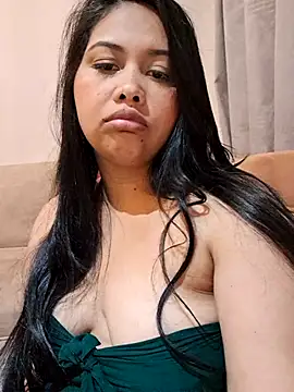 Webcam Model (Alessandraa-)  is live.Free join now!